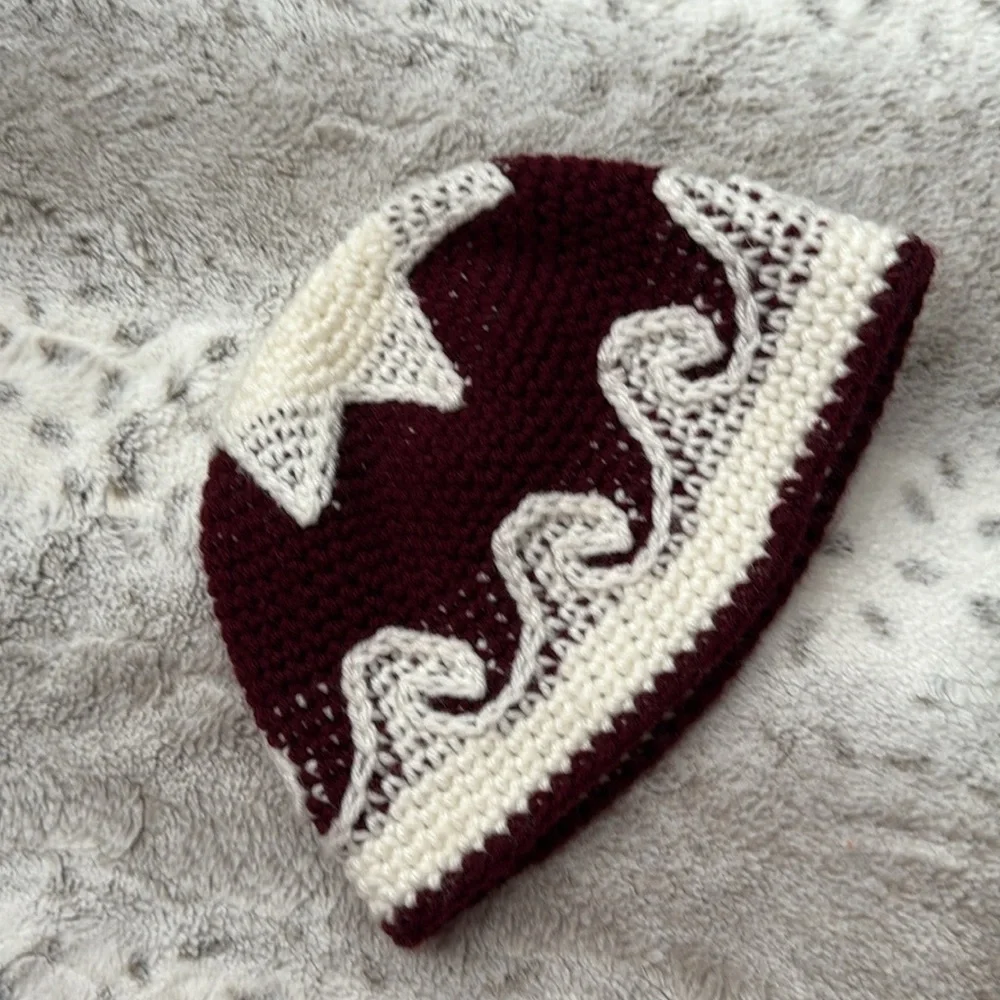 Handmade burgundy cream knit beanie hat unisex OS beach waves California skater